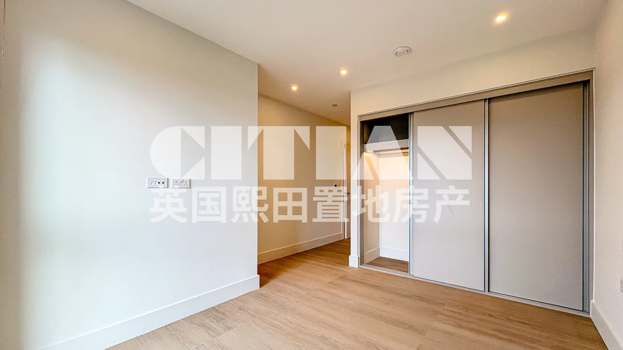 Bow Common Lane, London, E3, photo 8