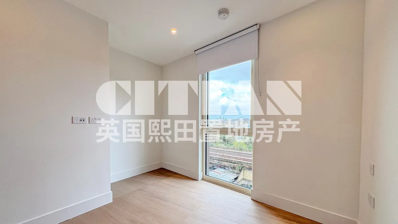 Bow Common Lane, London, E3, photo 6