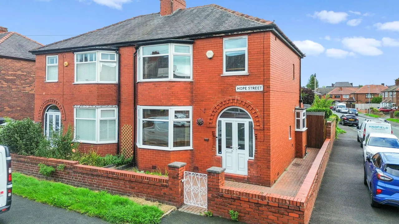 3 bed house for sale — Hope Street, Leigh, Leigh, WN7 1NS