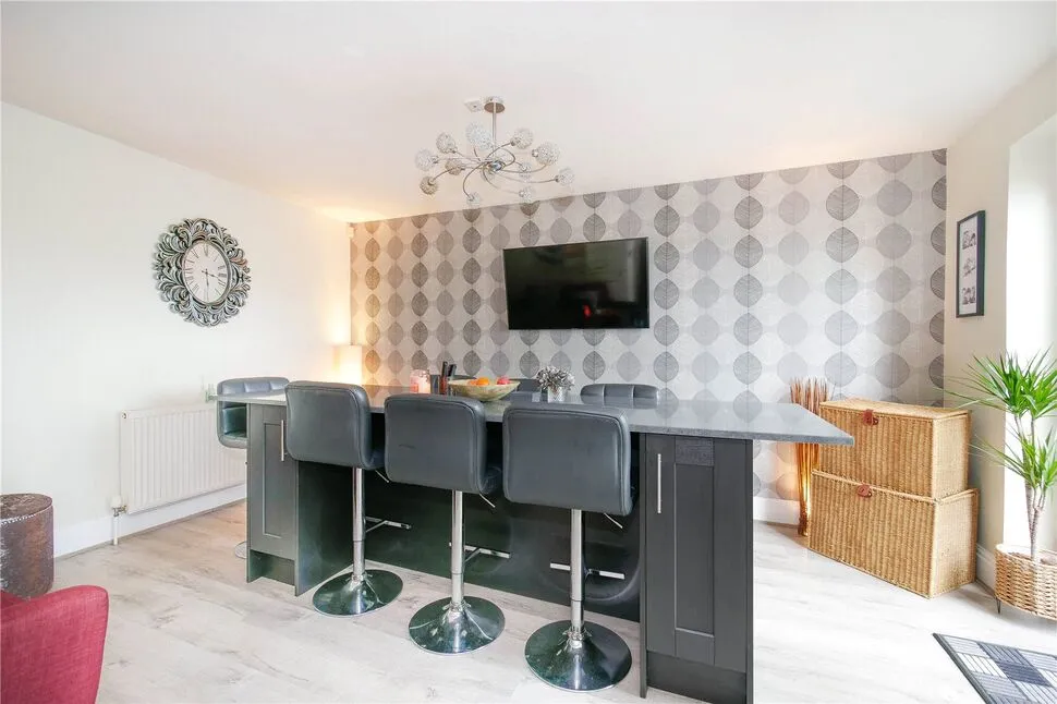 St. Helier Grove, Baildon, West Yorkshire, BD17, photo 4