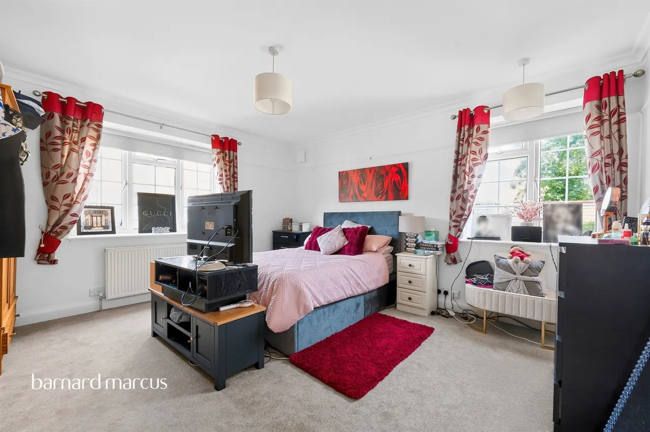 Orchard Court, Worcester Park, photo 7