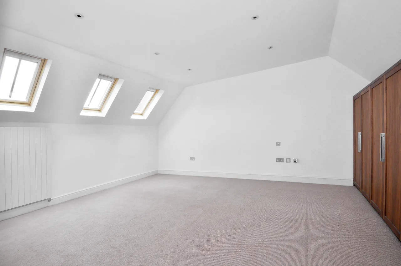 Bracknell Gardens London NW3, photo 3