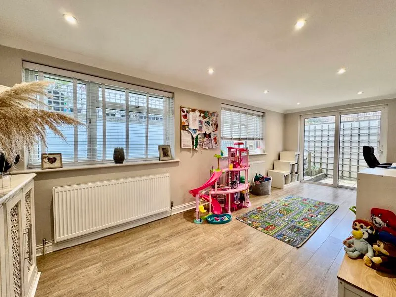 Bay Tree Close, Loudwater HP11 1JN, photo 7