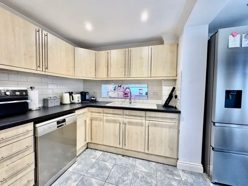 Bay Tree Close, Loudwater HP11 1JN, photo 9