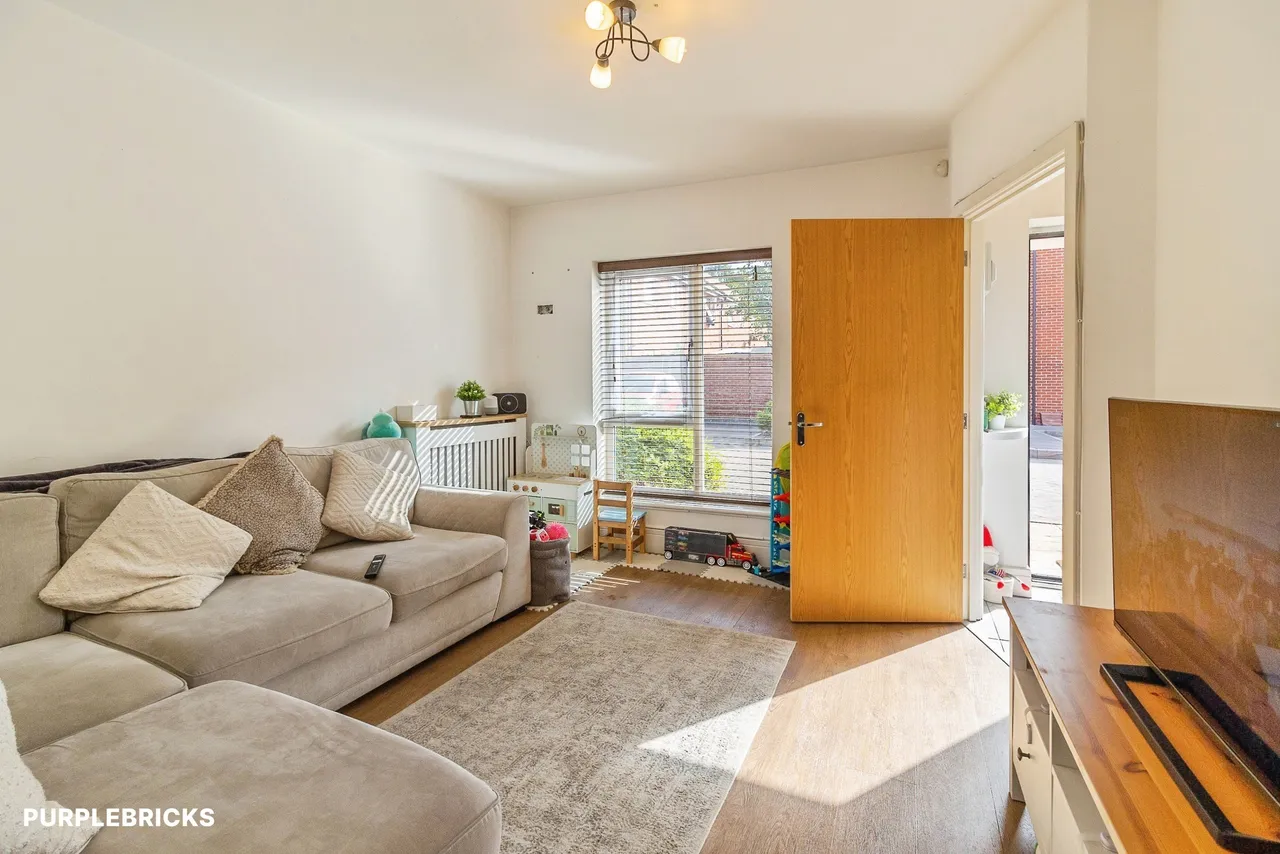 Bowling Green Close, Milton Keynes, MK2, photo 29