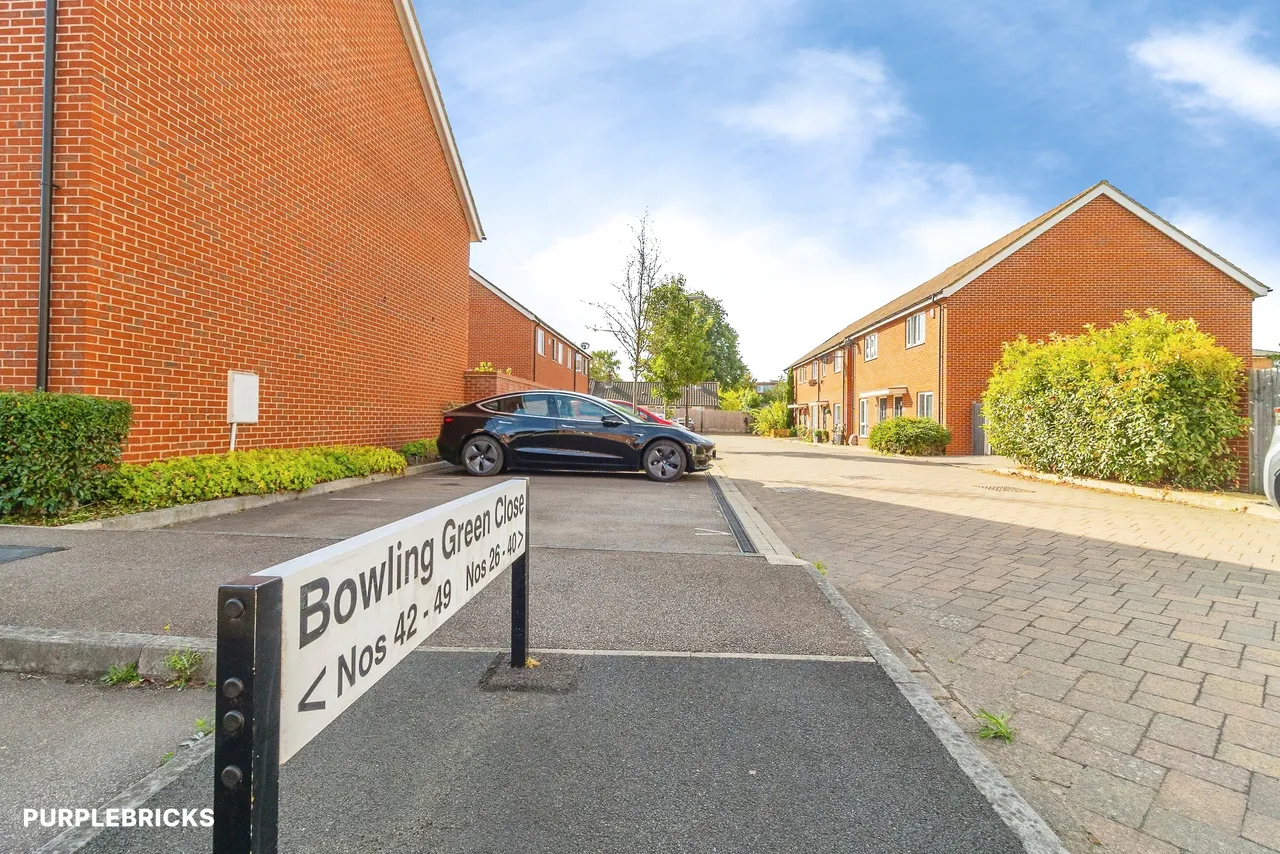 Bowling Green Close, Milton Keynes, MK2, photo 33