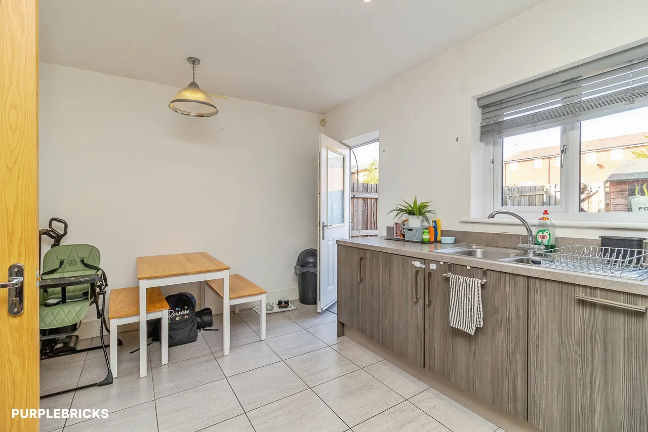 Bowling Green Close, Milton Keynes, MK2, photo 5