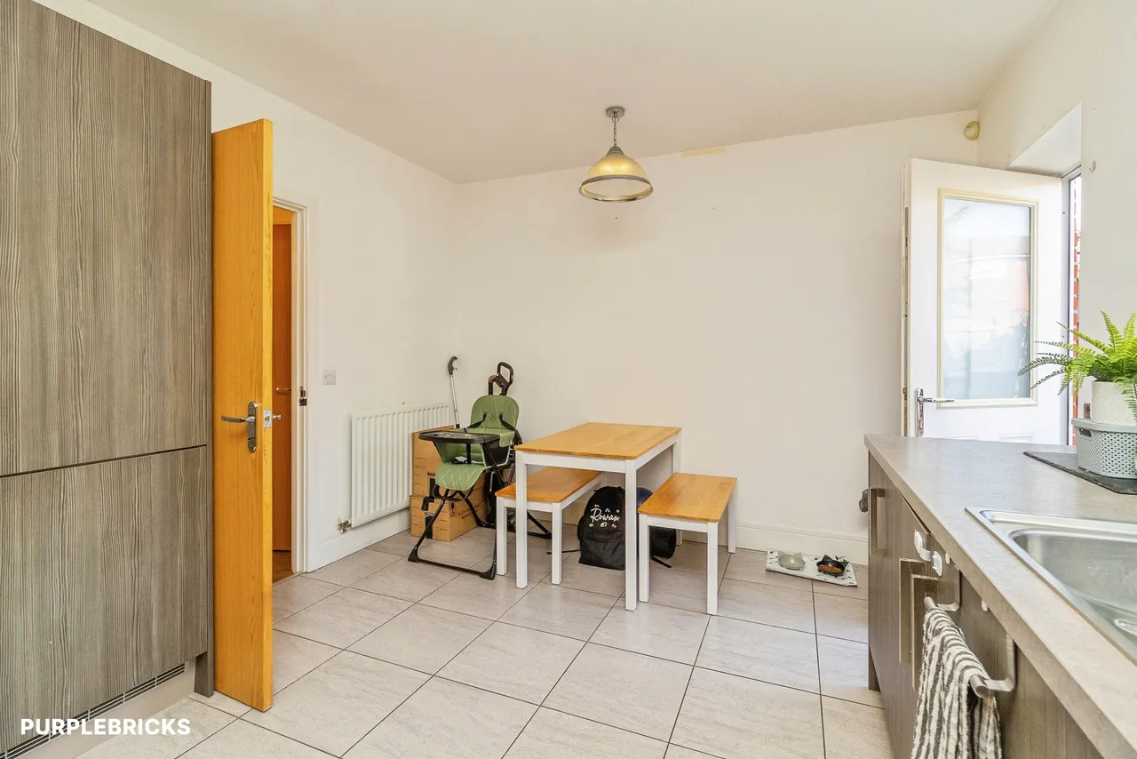 Bowling Green Close, Milton Keynes, MK2, photo 8