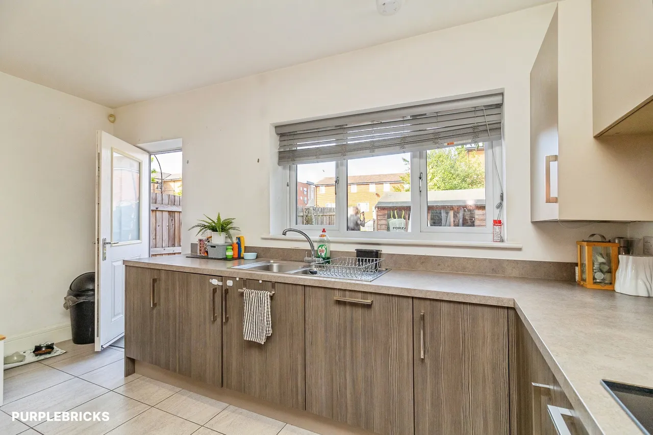 Bowling Green Close, Milton Keynes, MK2, photo 7