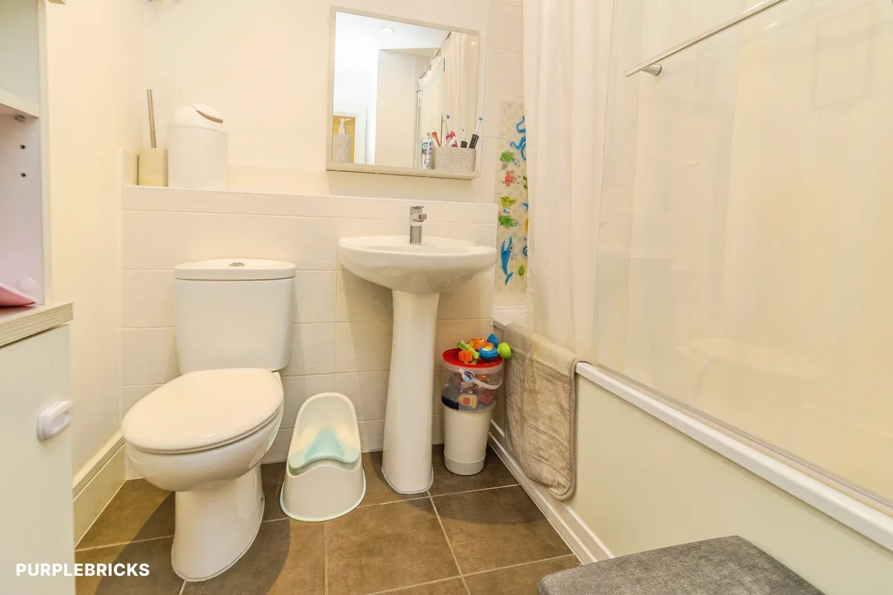 Bowling Green Close, Milton Keynes, MK2, photo 26