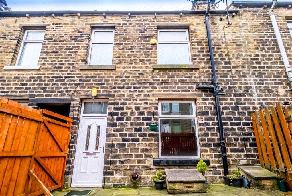 Baker Street, Oakes, HD3, photo 12