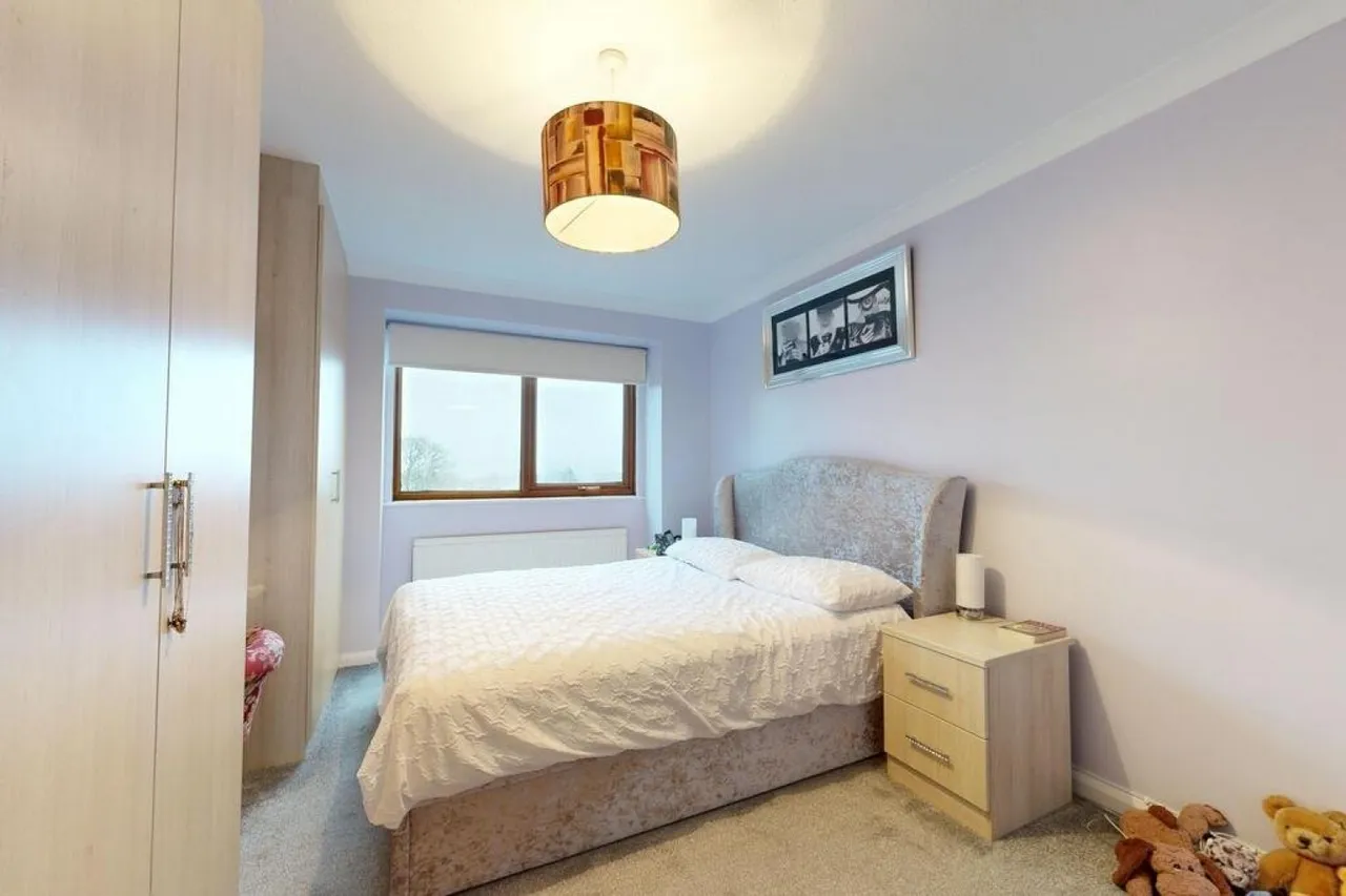 London Road, Stanmore, HA7, photo 5