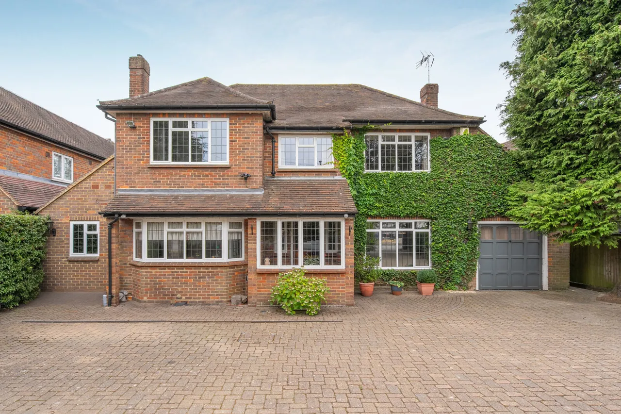 5 bed house for sale, Marlow Road, High Wycombe, HP11