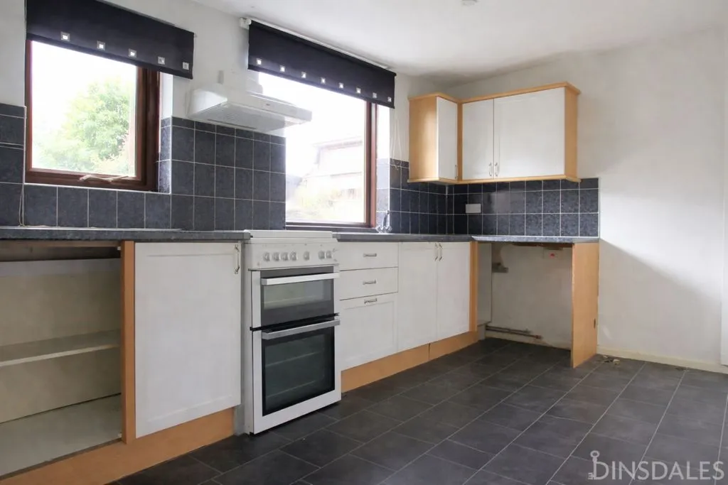 Templars Way, Bradford BD8 0LR, photo 2