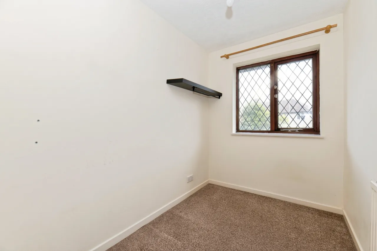 Wimborne Close, Worcester Park, KT4, photo 9