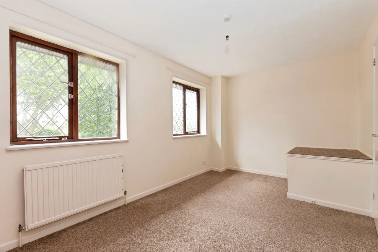 Wimborne Close, Worcester Park, KT4, photo 11