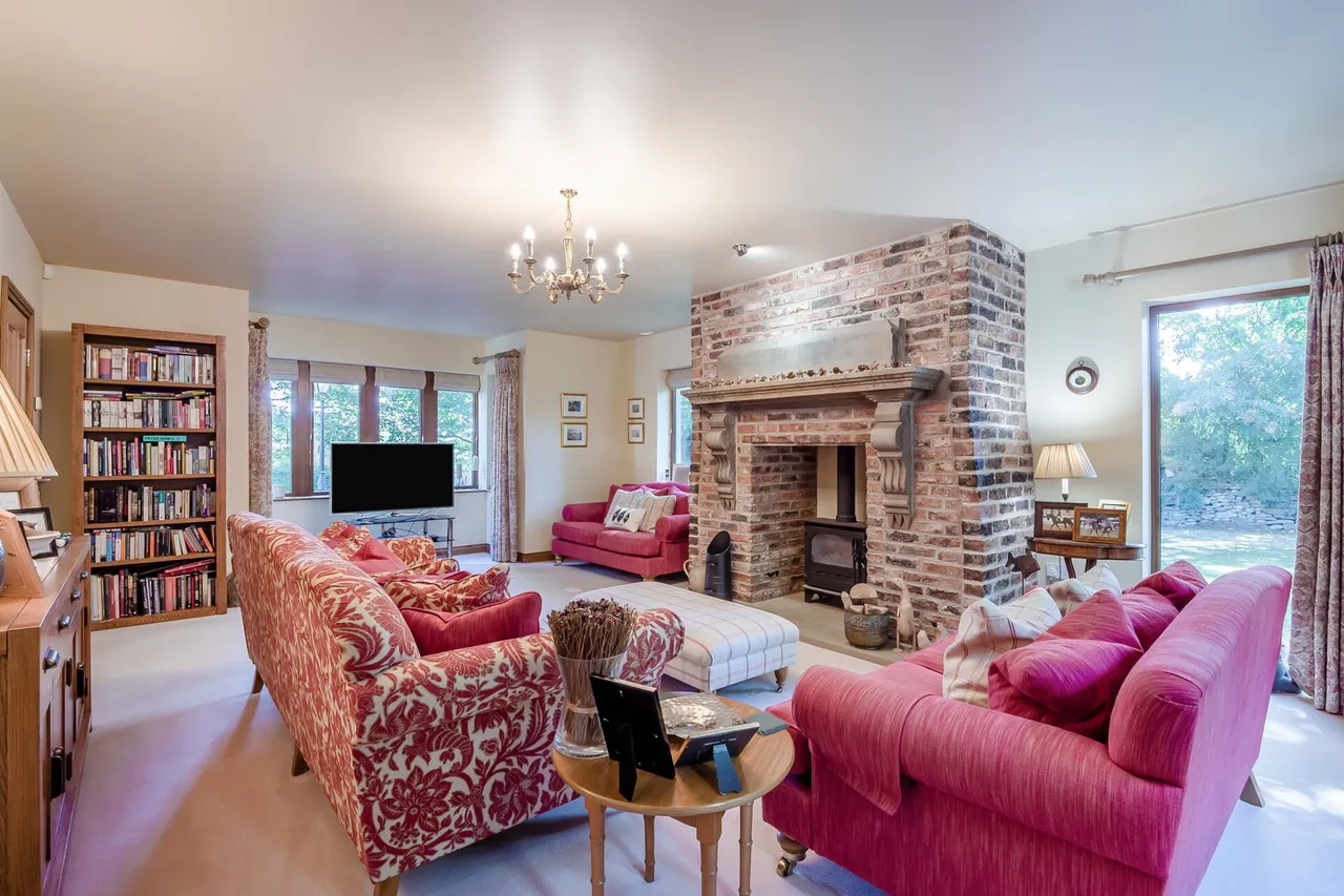 Pell Lane, Wooldale, HD9, photo 23