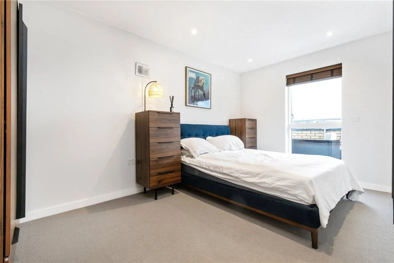 Chatfield Road, London, UK, SW11, photo 5