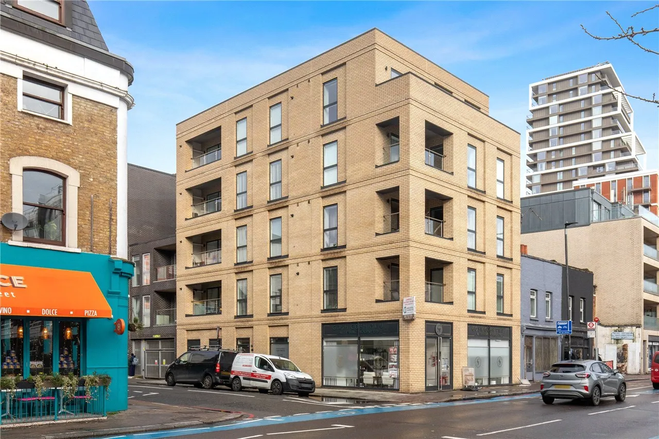 1 bed flat for sale — Chatfield Road, London, UK, SW11