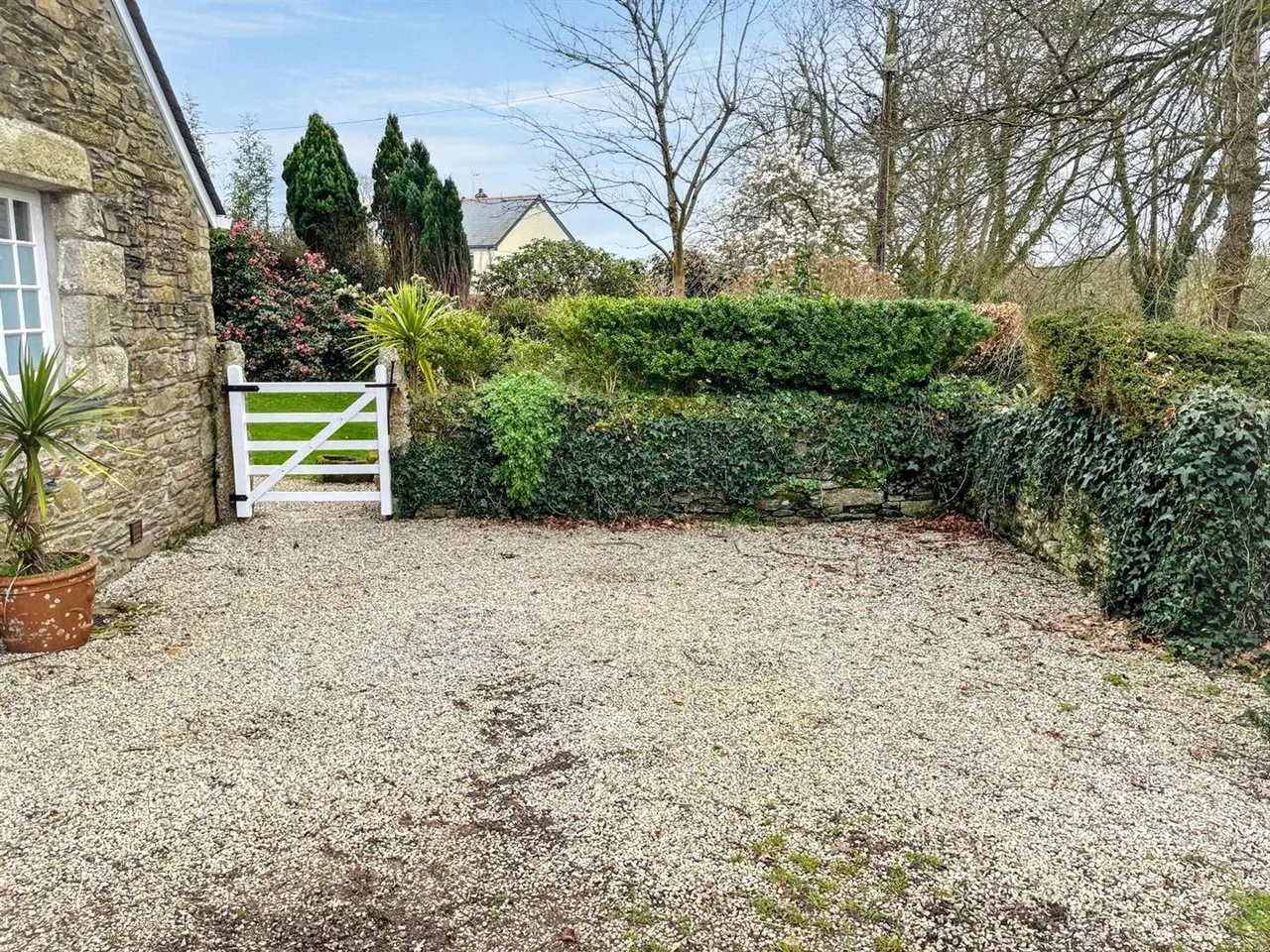 Swallows Court, Ladock, photo 10
