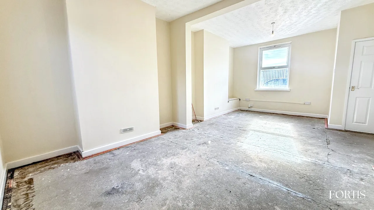 Witham Street, Newport, NP19, photo 4