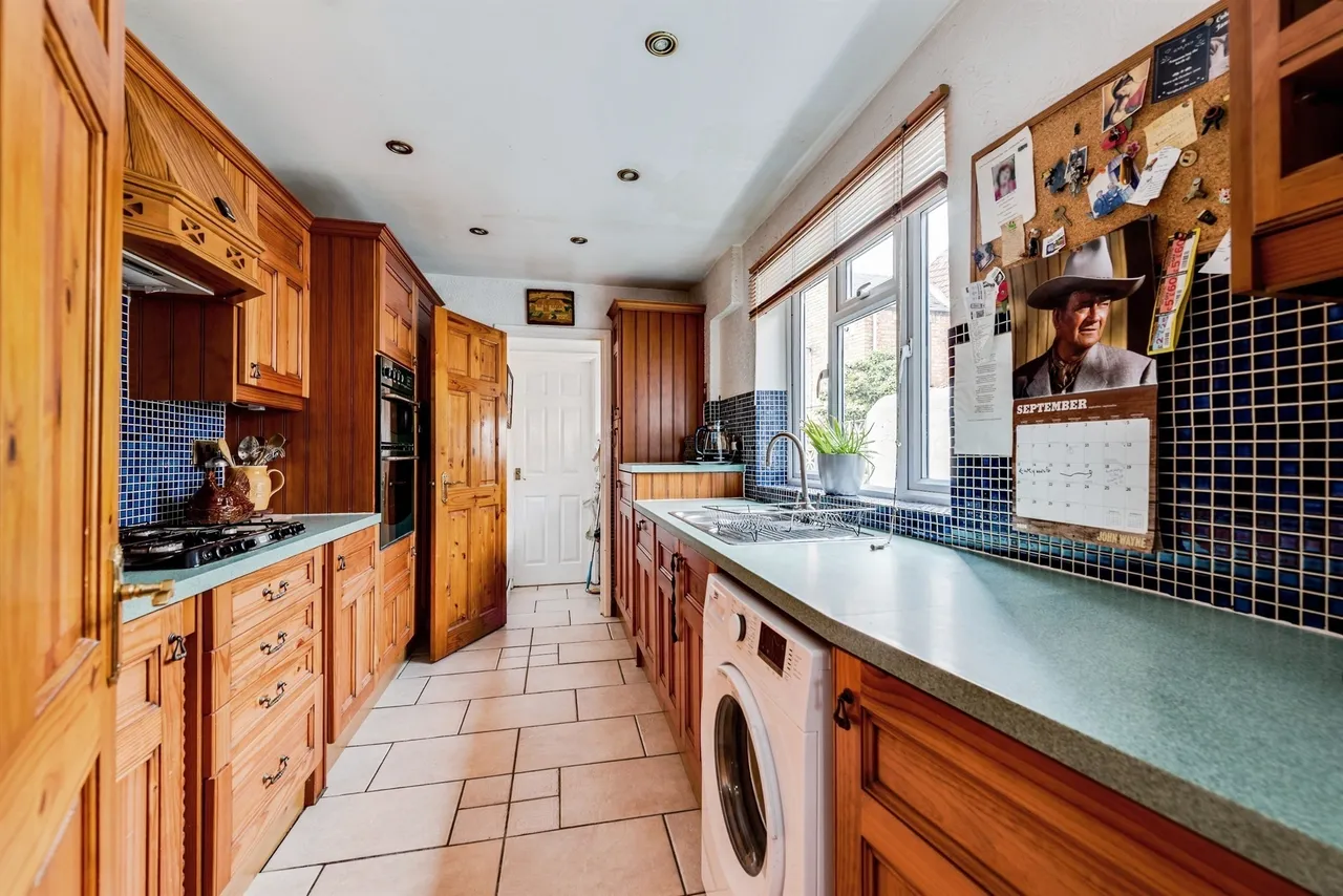 Marlborough Street, Swindon, SN1, photo 6