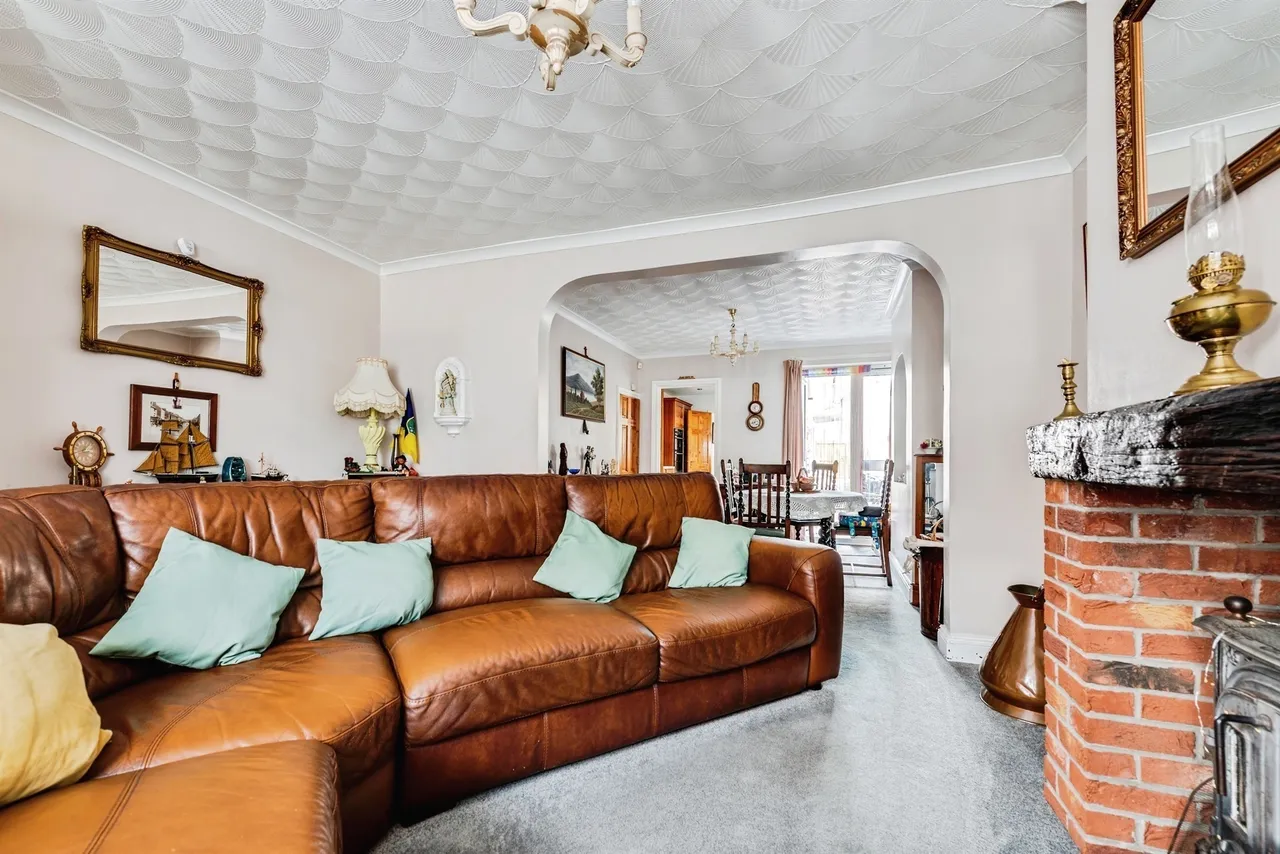 Marlborough Street, Swindon, SN1, photo 5