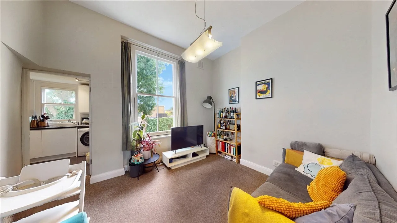 2 bed flat to rent — Cantelowes Road, Camden, NW1
