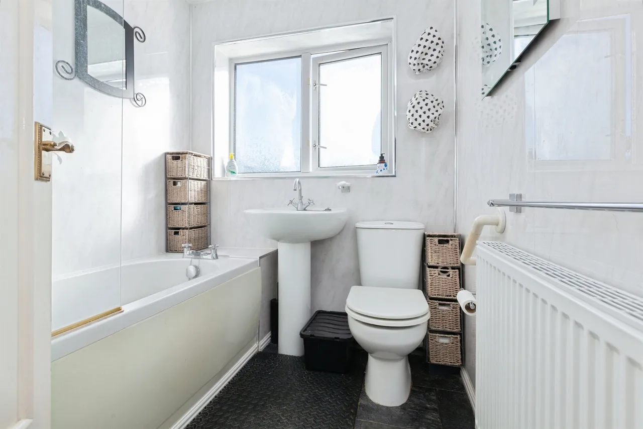 Lochmore Drive, Hinckley, LE10, photo 9