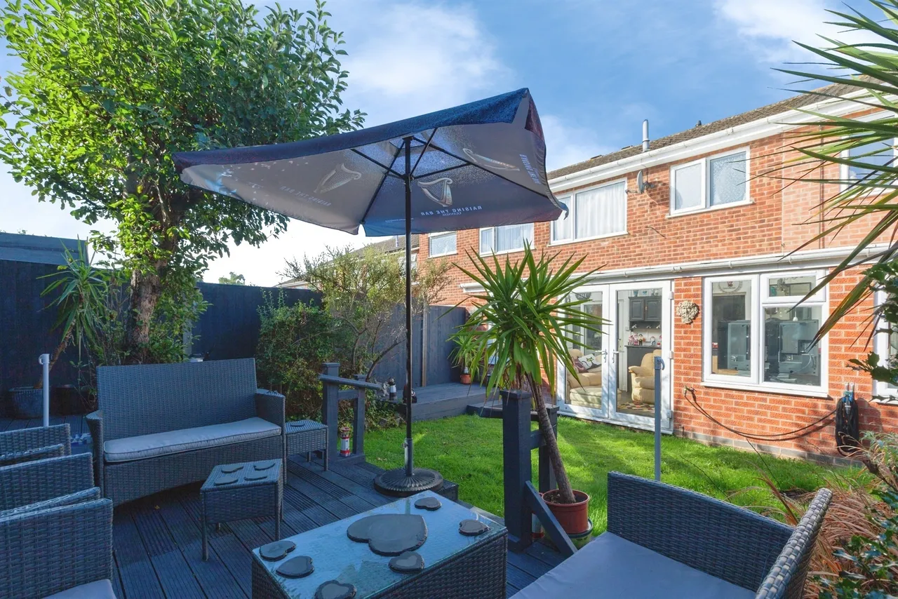 Lochmore Drive, Hinckley, LE10, photo 3
