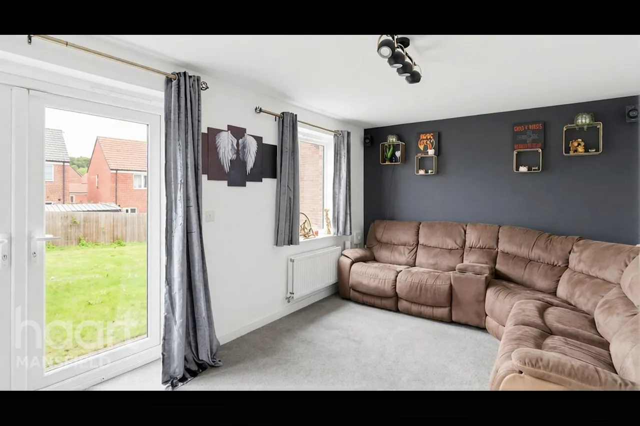 Bluebell Wood Lane, Mansfield, NG21, photo 9
