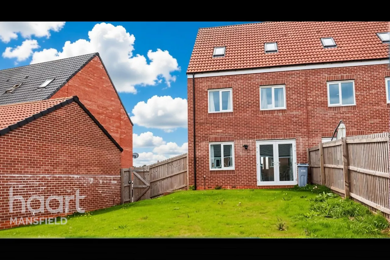 Bluebell Wood Lane, Mansfield, NG21, photo 25