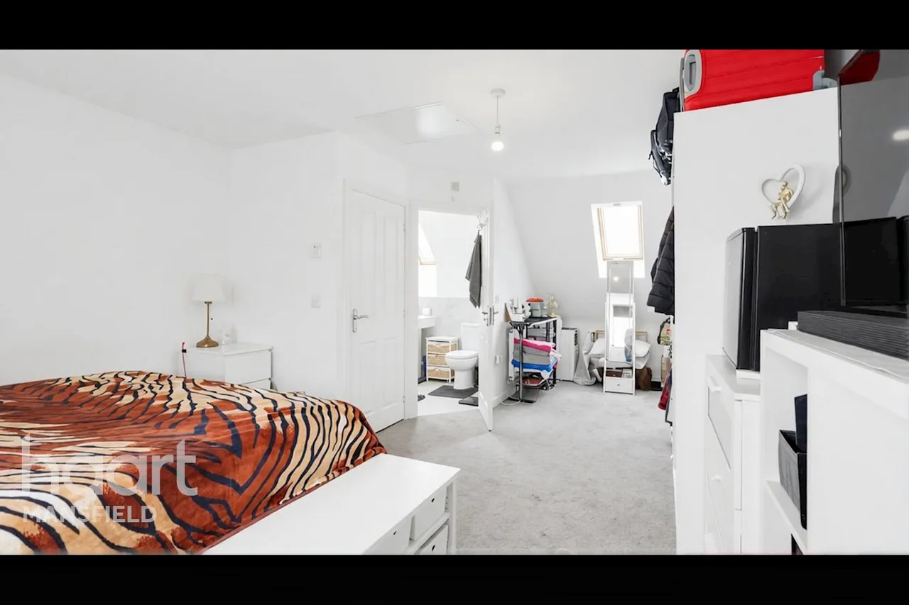 Bluebell Wood Lane, Mansfield, NG21, photo 19