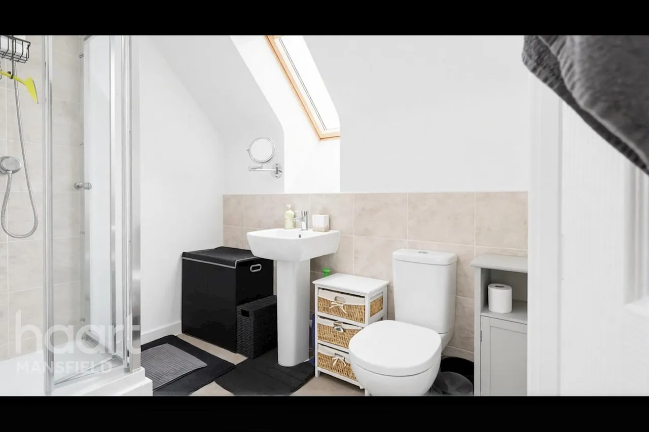 Bluebell Wood Lane, Mansfield, NG21, photo 23
