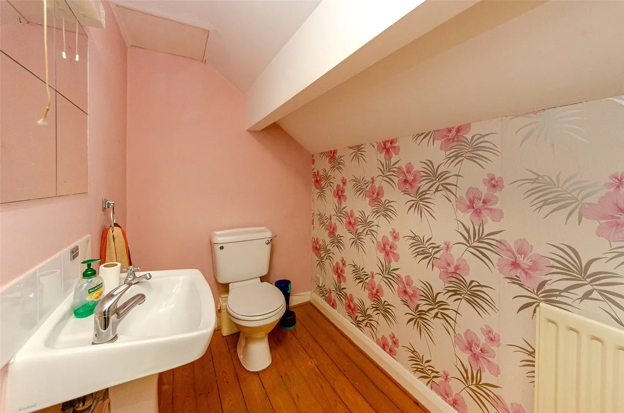 Gregory Avenue, Colwyn Bay, LL29, photo 18