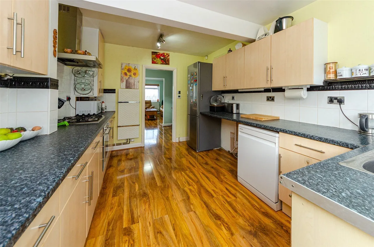 Gregory Avenue, Colwyn Bay, LL29, photo 2