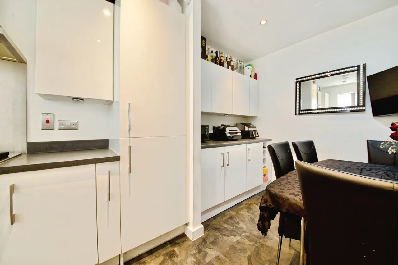 Morgan Crescent, Dagenham, photo 7