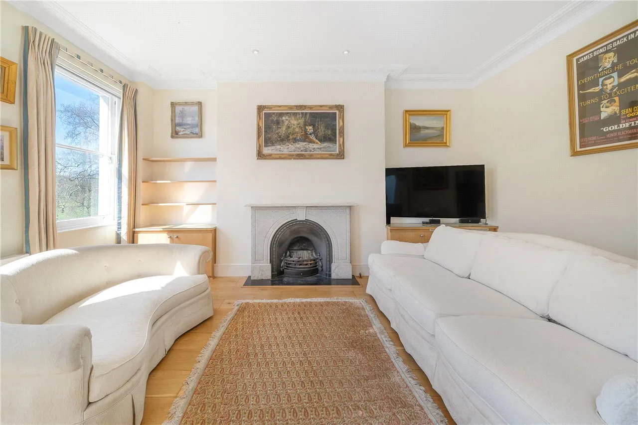 Regents Park Road, London, NW1, photo 10