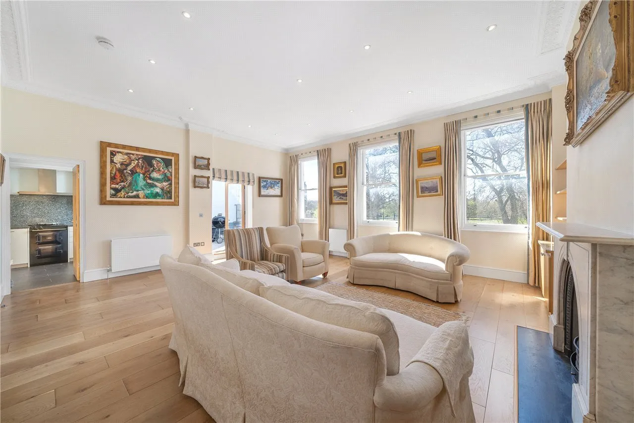 Regents Park Road, London, NW1, photo 11