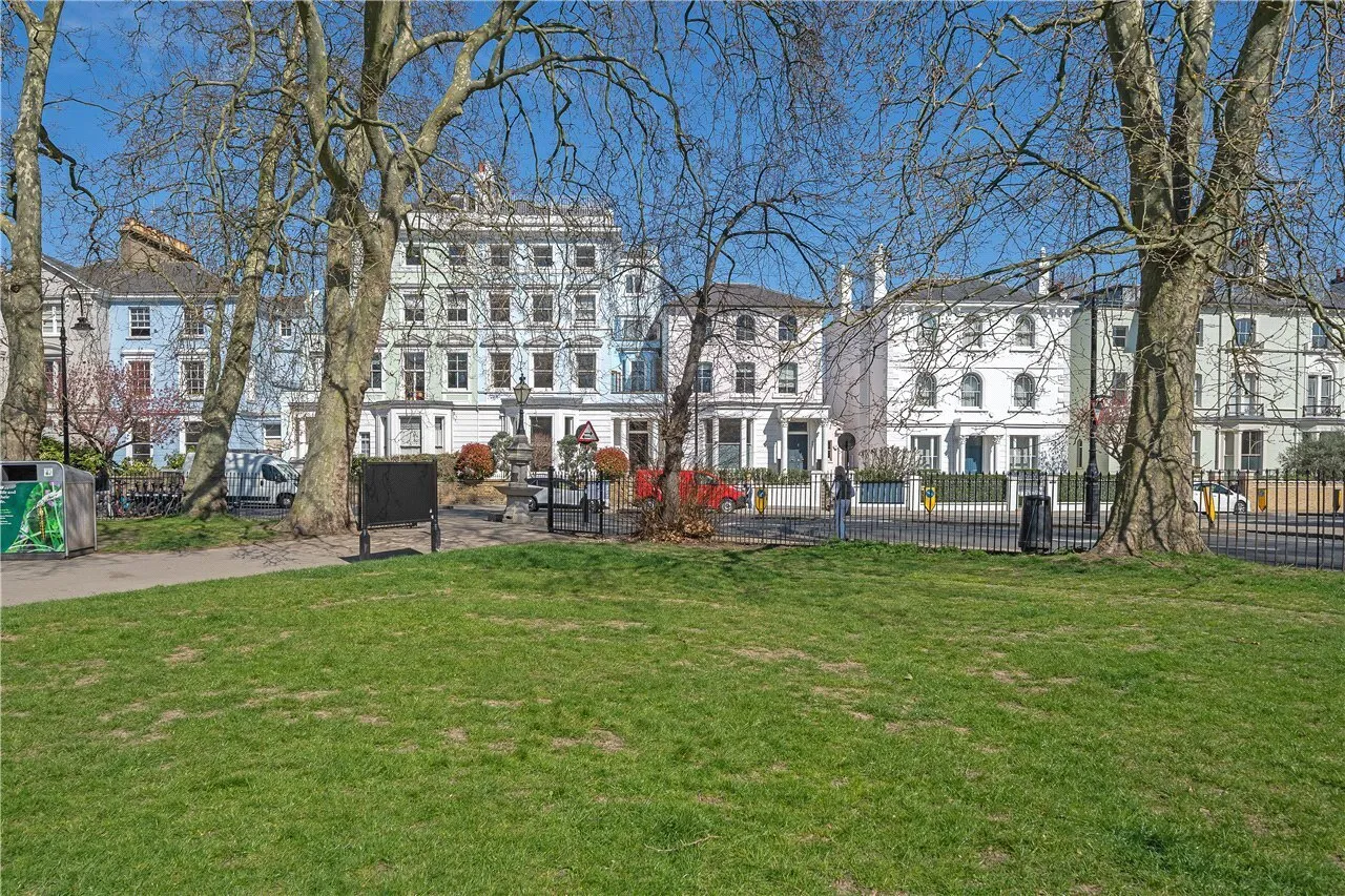 Regents Park Road, London, NW1, photo 2