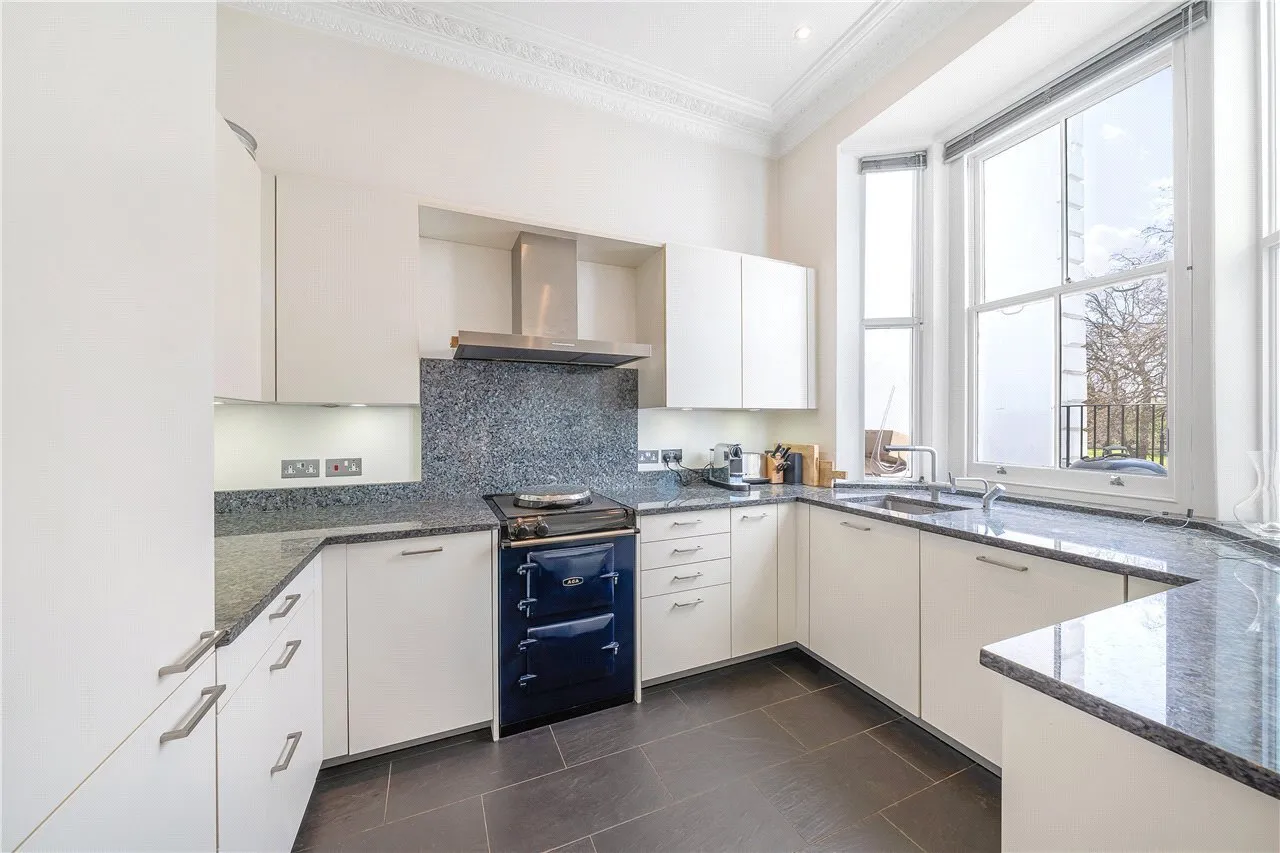 Regents Park Road, London, NW1, photo 6