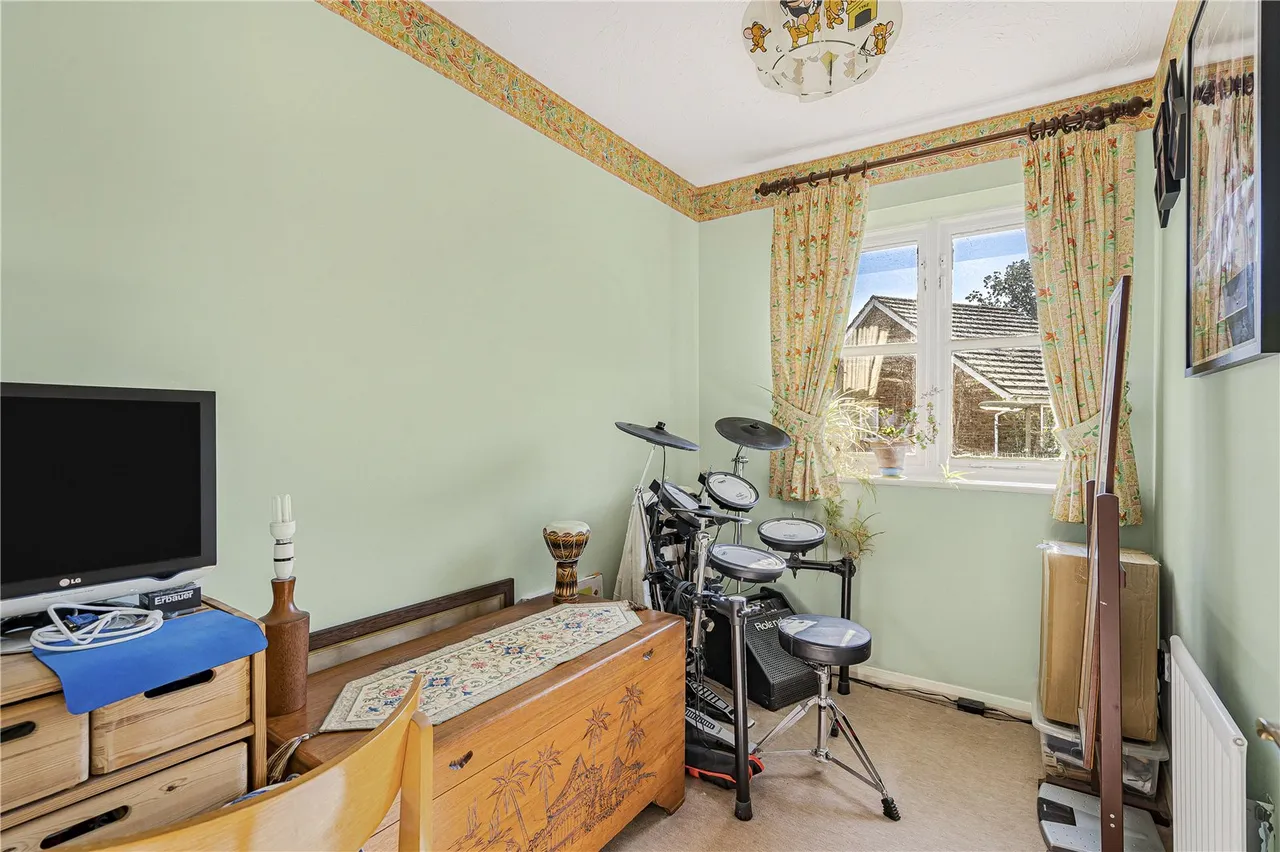 Lincoln Close, Ash Vale, GU12, photo 16