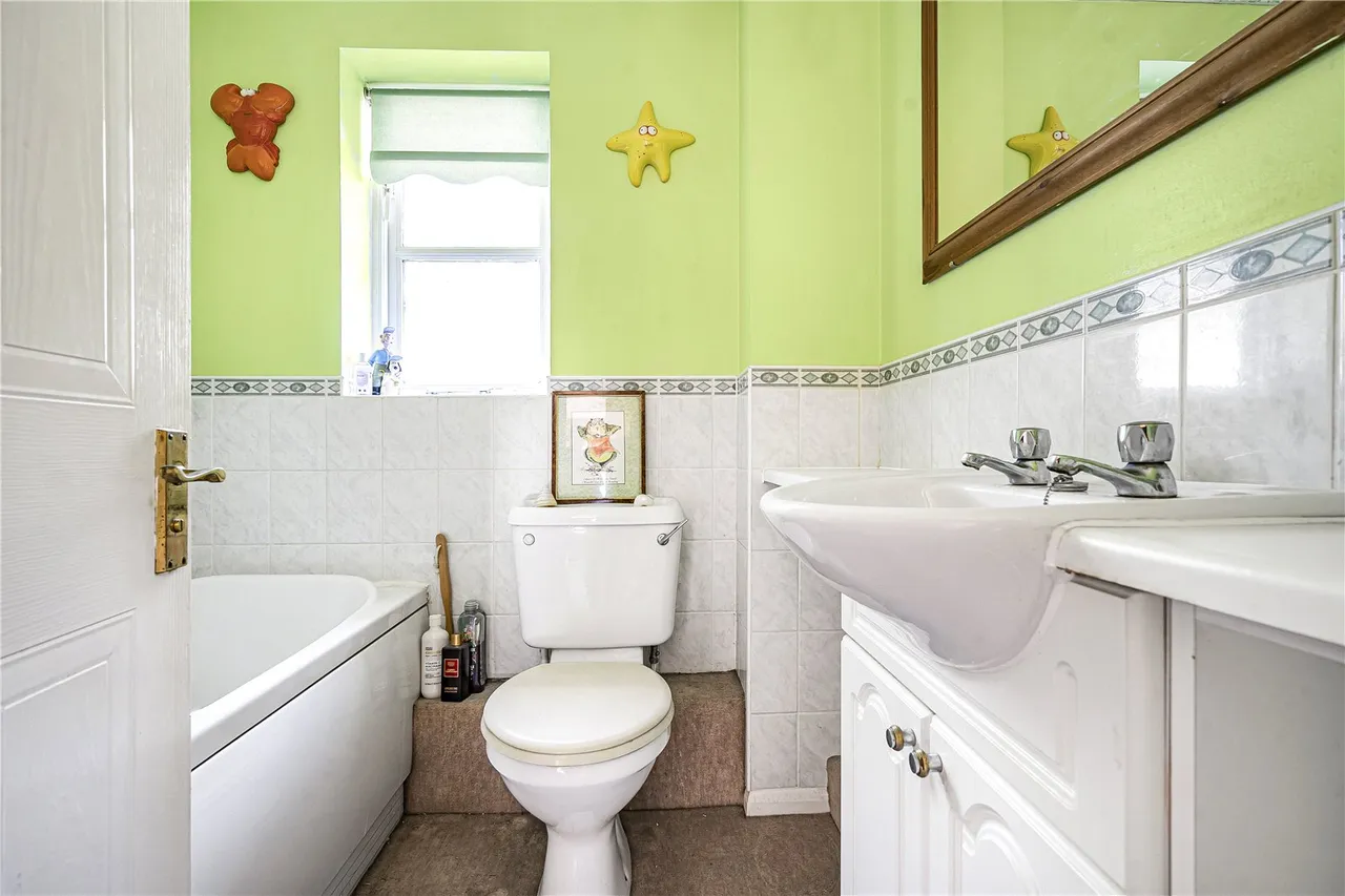 Lincoln Close, Ash Vale, GU12, photo 8