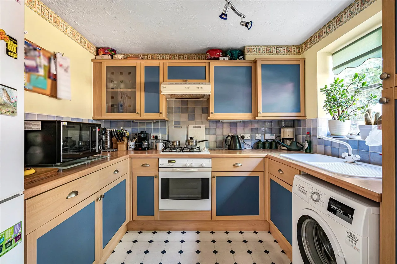 Lincoln Close, Ash Vale, GU12, photo 3