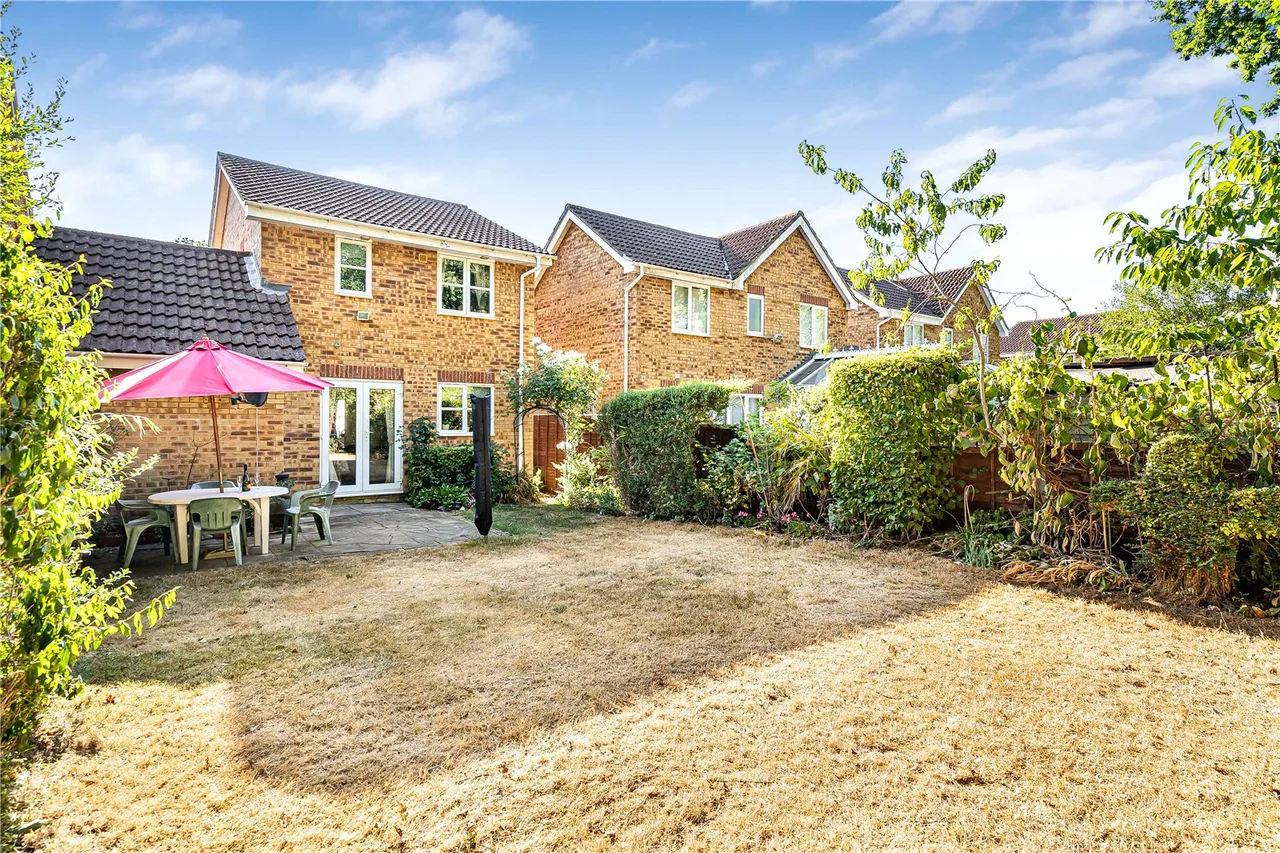 Lincoln Close, Ash Vale, GU12, photo 21
