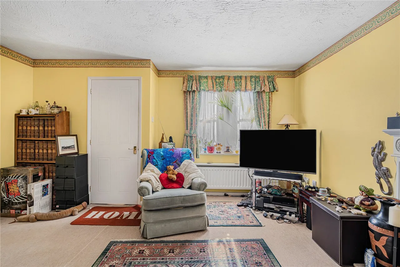 Lincoln Close, Ash Vale, GU12, photo 14
