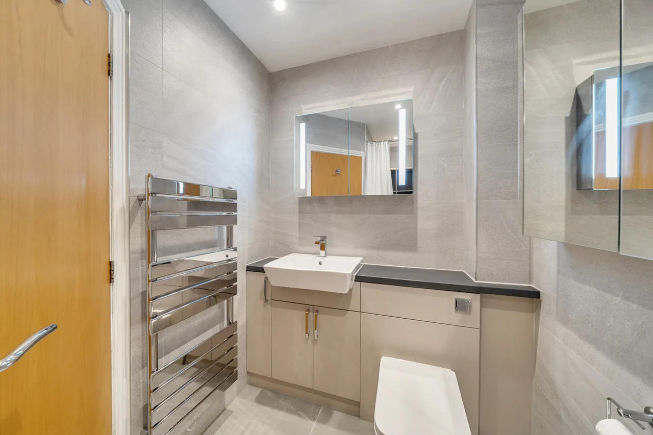 Ickenham Road, Ruislip, HA4, photo 10