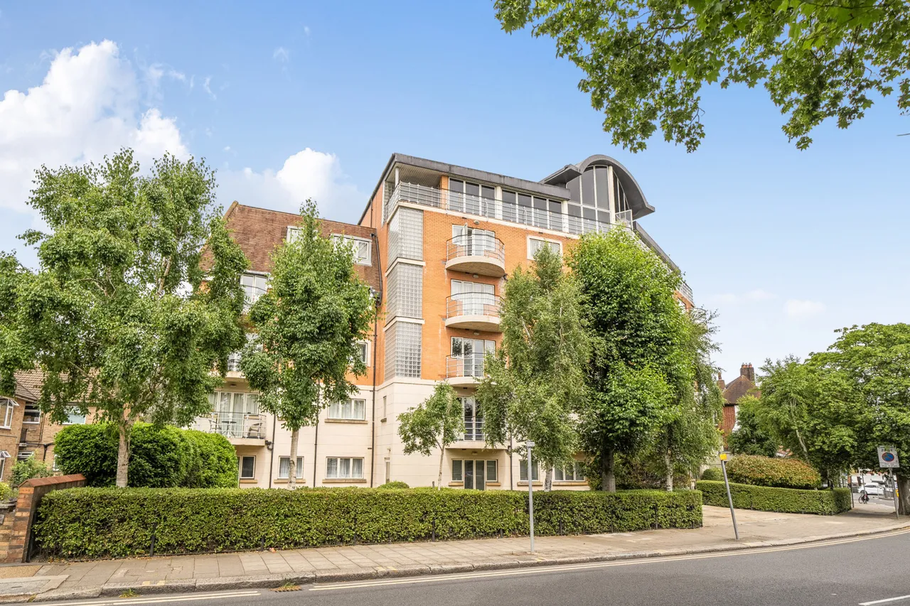 Ickenham Road, Ruislip, HA4, photo 13