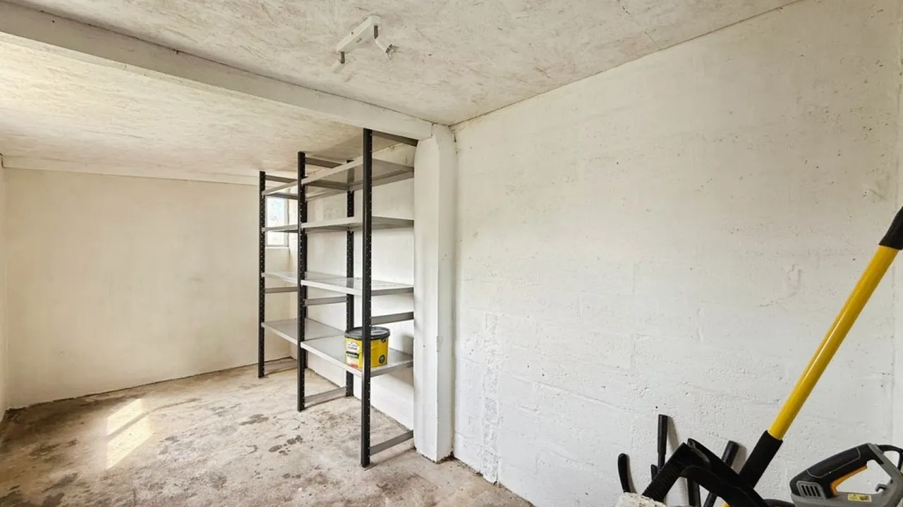 Court Orchard, Bratton, BA13, photo 12