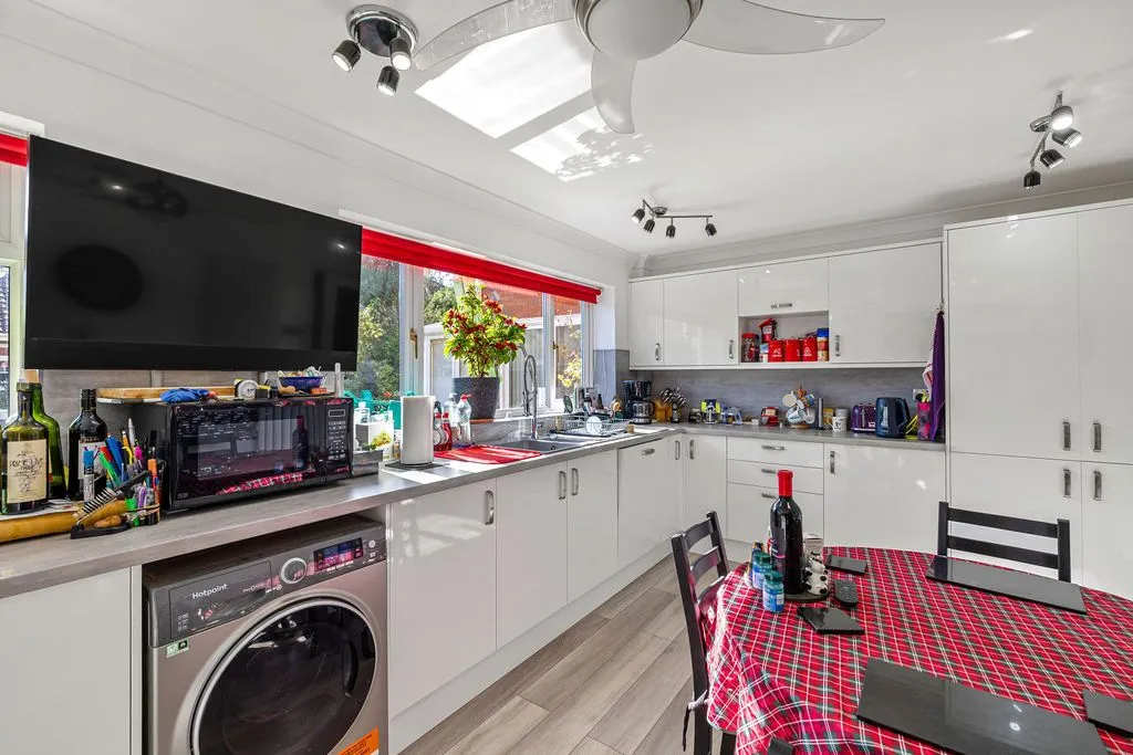 Ashleigh Road, Derwen Fawr, SA2, photo 6